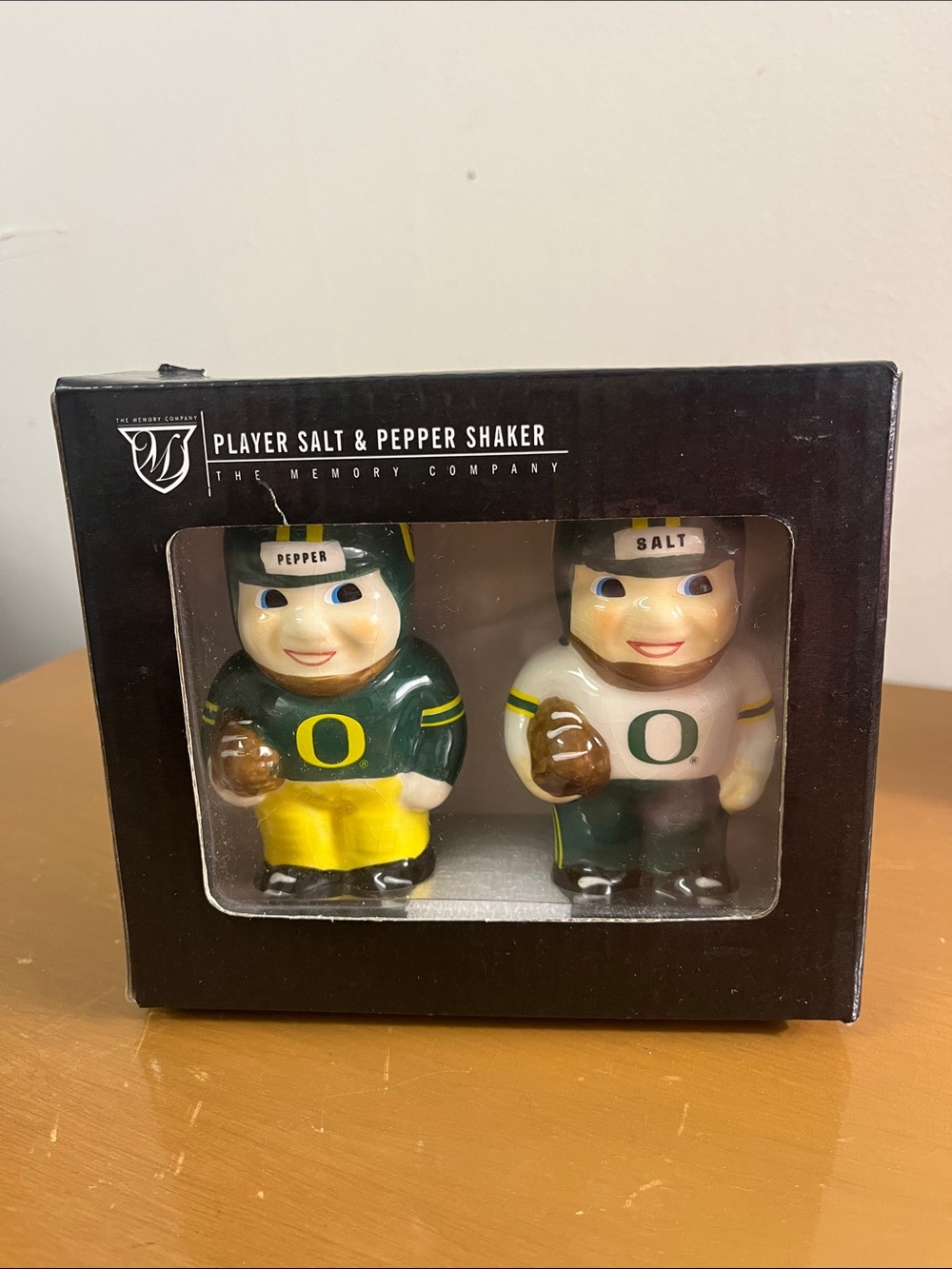 The Memory Company Oregon Ducks Salt & Pepper Shaker Set - Green & Yellow